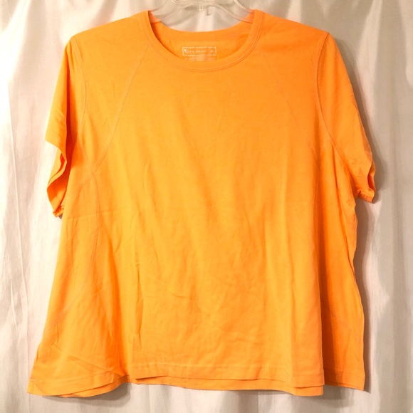 2 TEK GEAR T-SHIRTS: 1 Black & 1 Orange - Picture 4 of 5